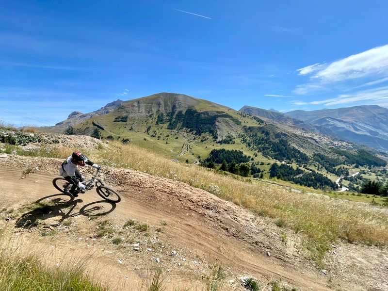 VTT DH Auris en Oisans Bike park