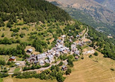 How to get to Auris-en-Oisans