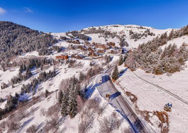 How to get to Auris-en-Oisans