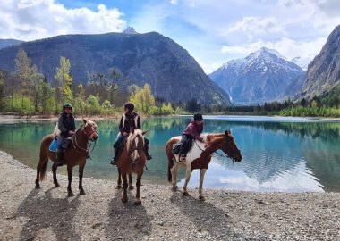 Horseback riding in Oisans