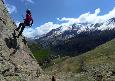 Les Ayes climbing school