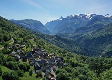 Hameau des Cours – Hiking from Auris-en-Oisans resort