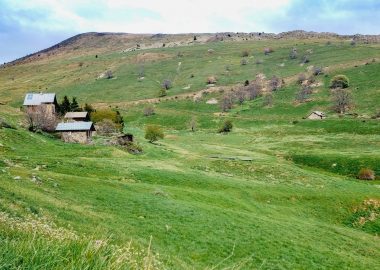Hameau de Cluy – Hiking from Auris-en-Oisans resort