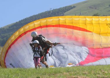 Paragliding flight – Air Ailes Parapente