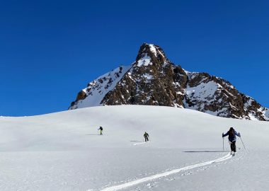 Crossing the Grandes Rousses in ski touring