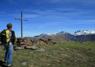 La Croix de Cassini – hike from Auris Station