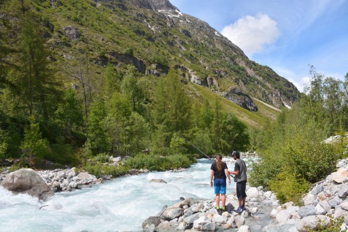 Altitude fishing with fishing guide Roland Claudel_Saint-Christophe-en-Oisans