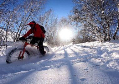 Chez Bob – Downhill mountain biking & electric fat biking on snow