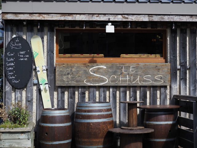 The Schuss Bar_Auris-en-Oisans