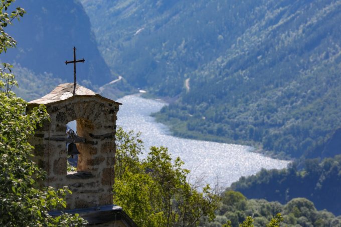 Round trip to Gorges de Sarenne via Clu_Auris-en-Oisans