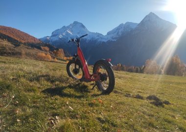 E-Trott Rider: off-road electric scooter ride