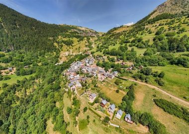 Hameau des Cours – Hiking from Auris-en-Oisans resort
