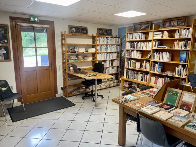 Auris en Oisans public library_Auris-en-Oisans