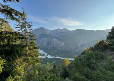 3 – Trail Around the Hamlets of Auris