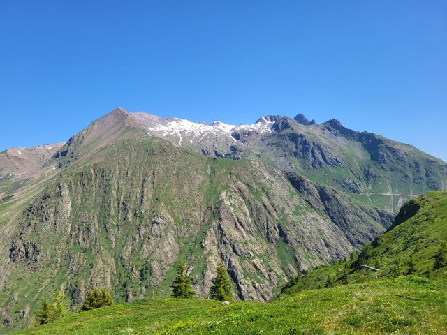Les Grandes Rousses as seen from the trail
