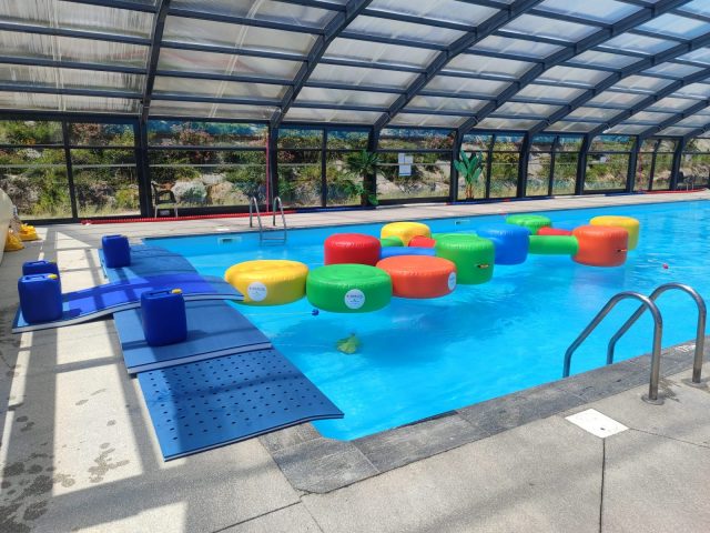 Panoramic covered swimming pool_Auris-en-Oisans