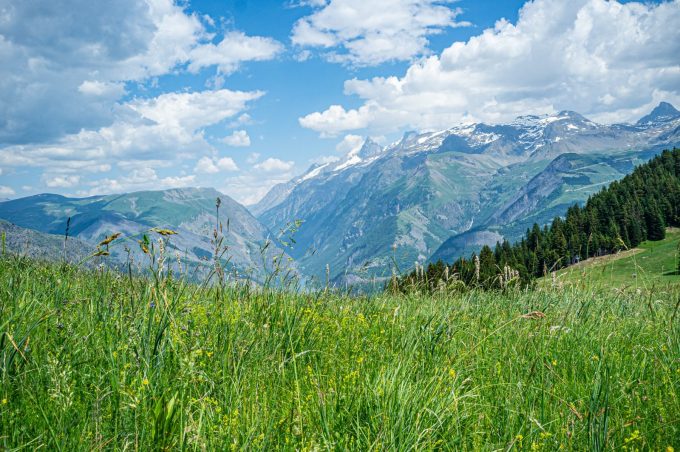 On the climb to Les Sures