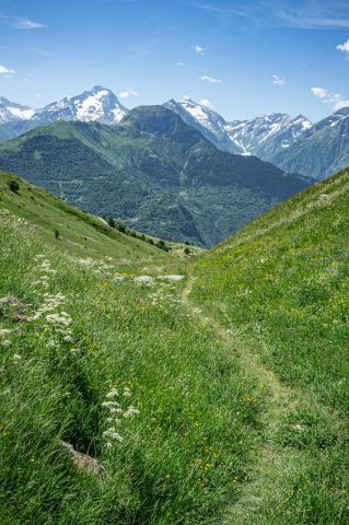 View of Pied-Moutet, trail between the Col de Cluy and the hamlet of Cluy