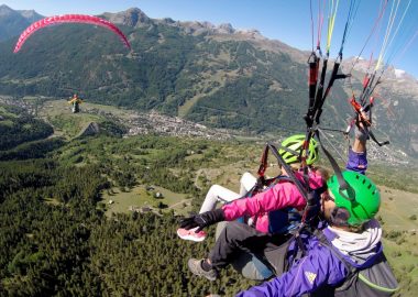 School and Baptism of paragliding