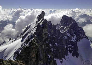 Crossing the Meije (3,983 m) with the La Grave Guide Bureau